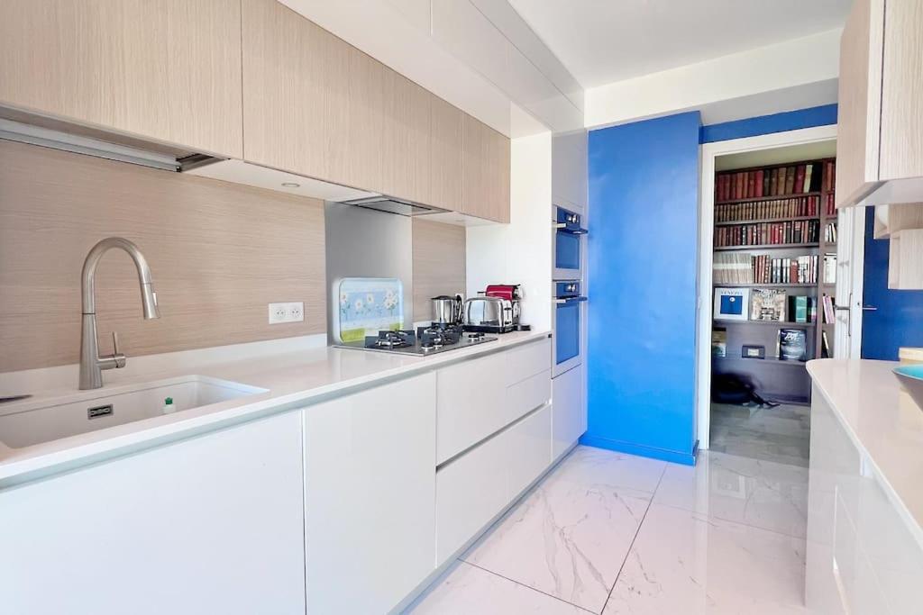 Apartment La Baia Dei Ange Nizza